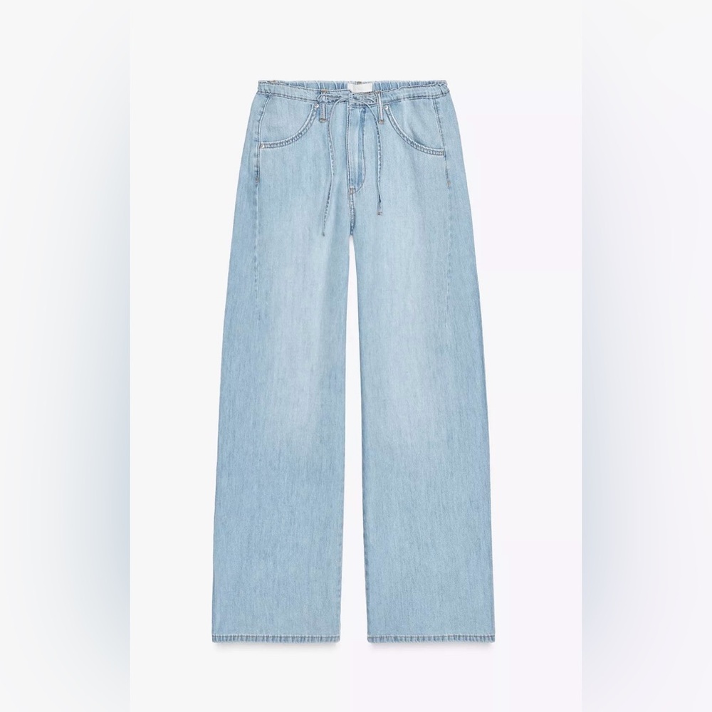 ZARA FLOWY DRAWSTRING DENIM PANTS
Color: LIGHT BLUE * Size: 32 (US 0) 25